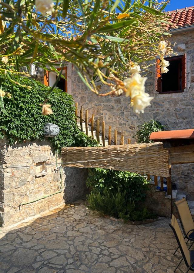 Holiday Home Hauser Vrbanj ภายนอก รูปภาพ